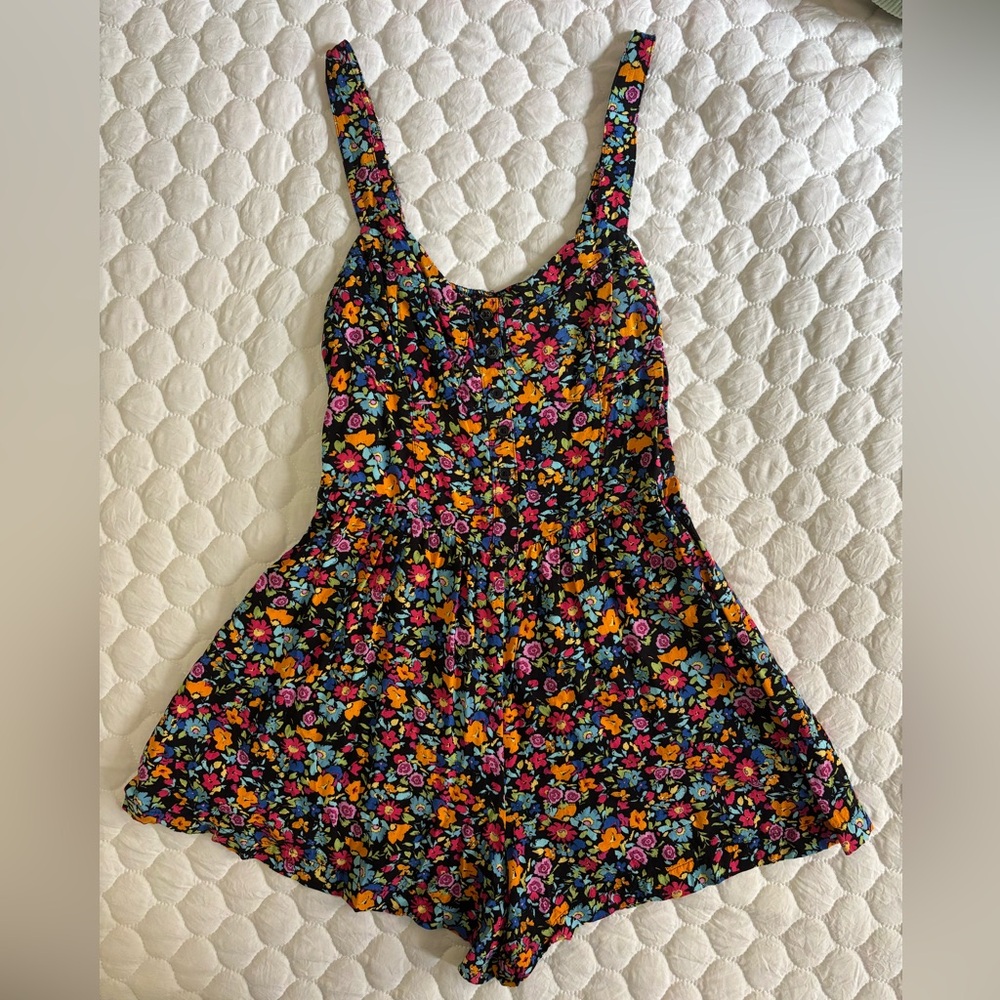Junior’s floral romper